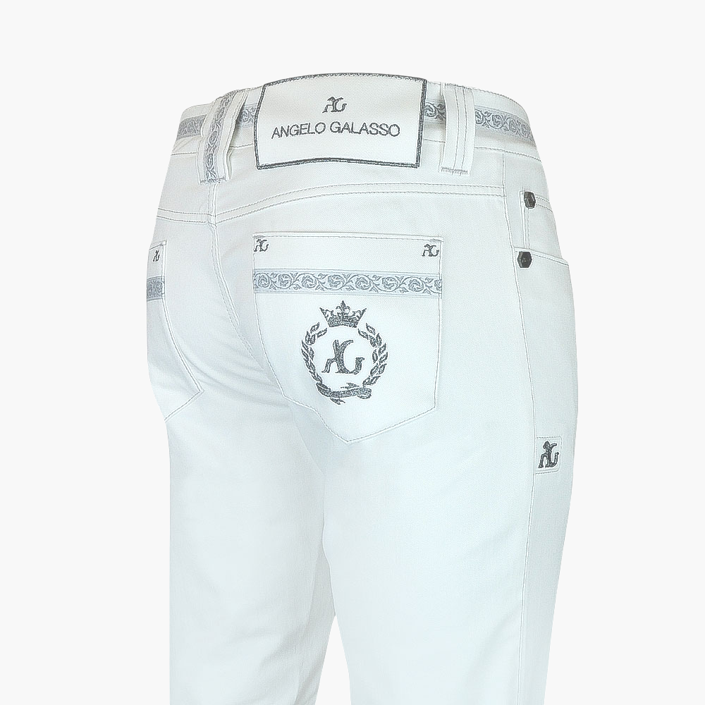 White Jeans with Alloro Logo -