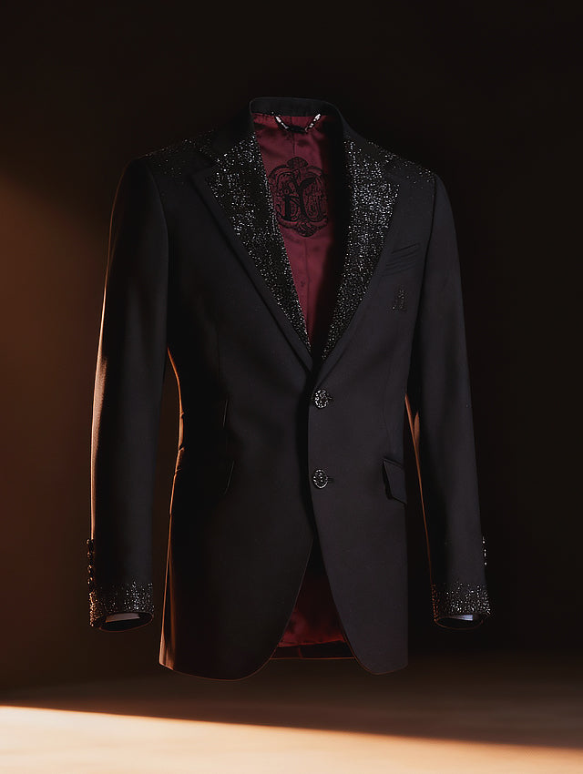 BLAZERS & SUITS